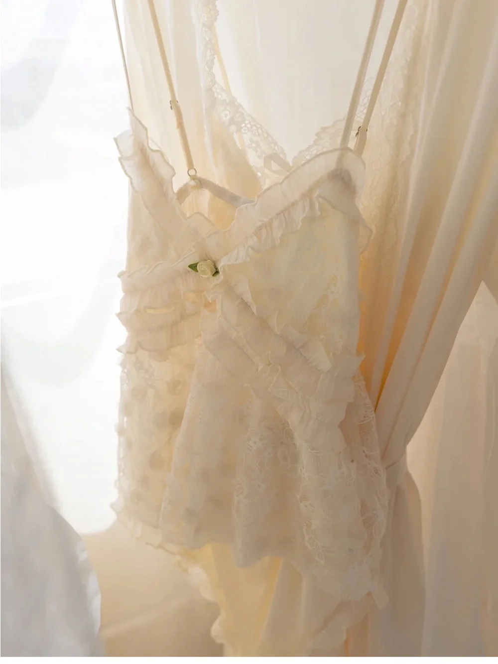 JAY KAY ROSETTE SET—INCLUDING ROBE